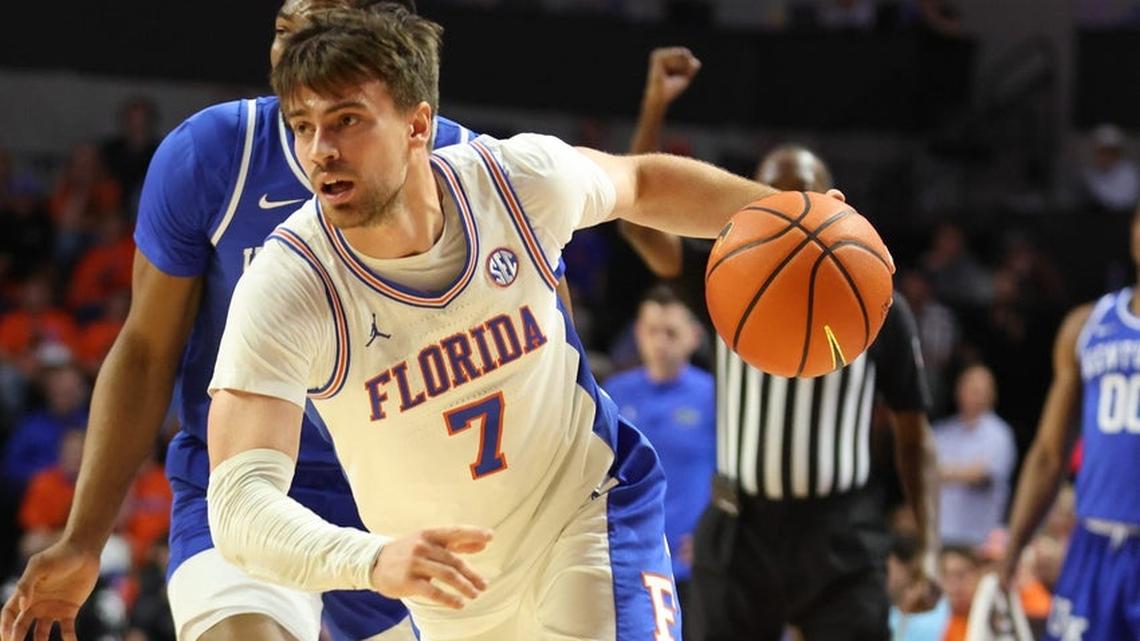 No. 12 Florida out to continue SEC dominance vs. South Carolina 
