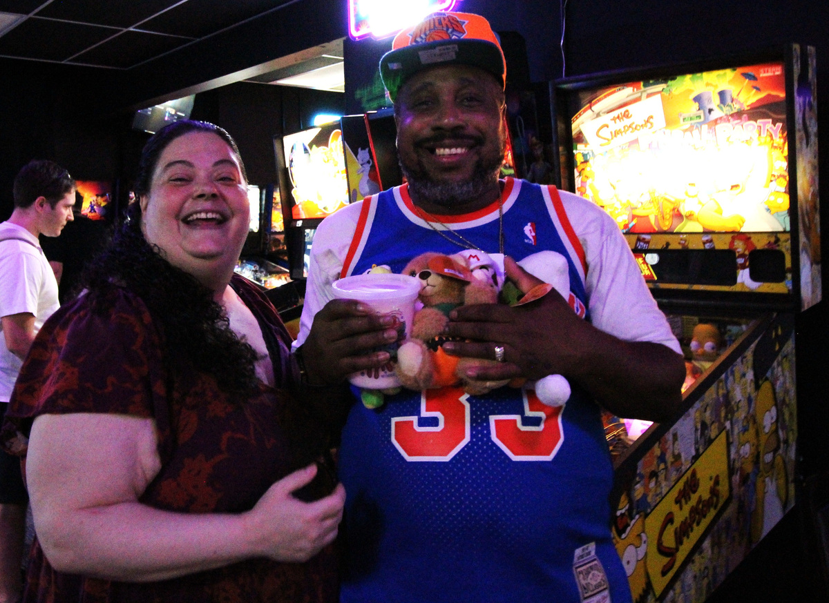 Springfield's Electric Hippo Arcade brings pinball, claw games to Main ...