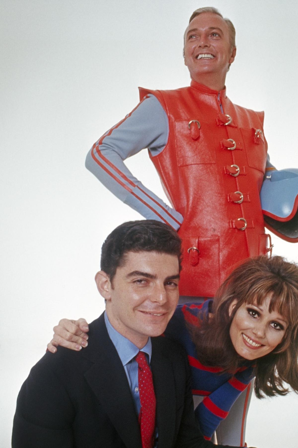 HE & SHE, from left: Richard Benjamin, Jack Cassidy, Paula Prentiss, (Jul. 1967), 1967-68.Mario Casilli / TV Guide / Courtesy Everett Collection