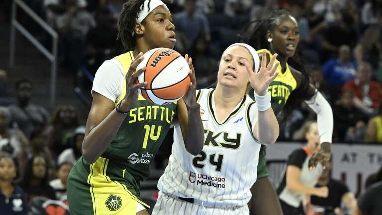 Struggling Storm aim for bright spot with visit to Fever 