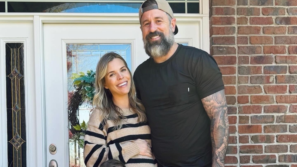 Aaron Rodgers' Brother Luke and Wife Aimee Welcome Baby After Family Reunion 