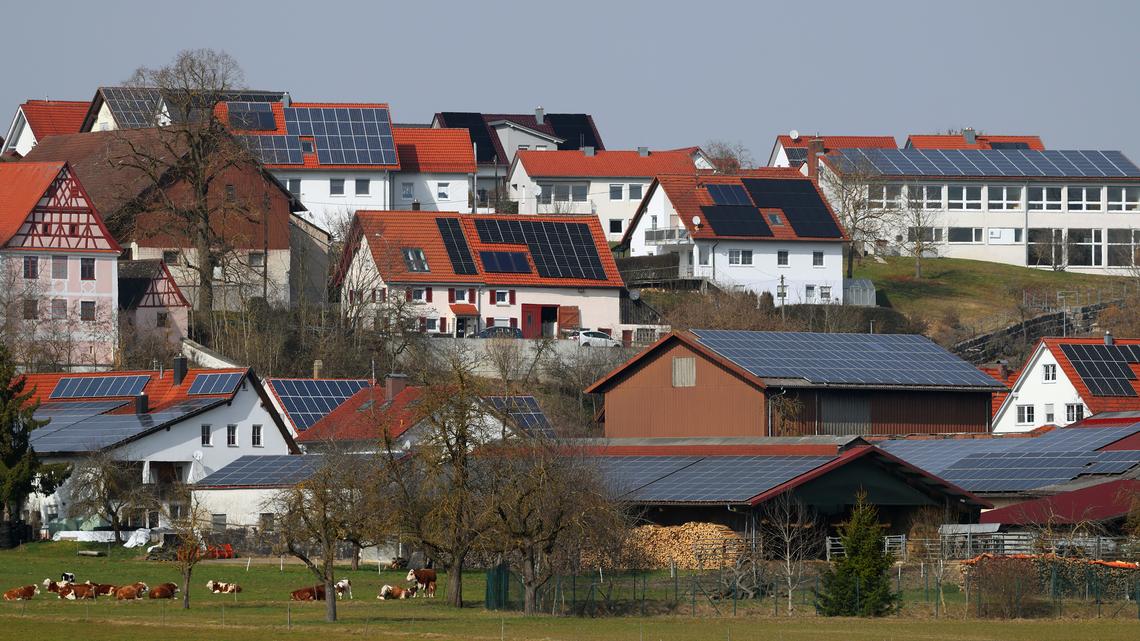 Earth Talk: Solar power and energy costs 