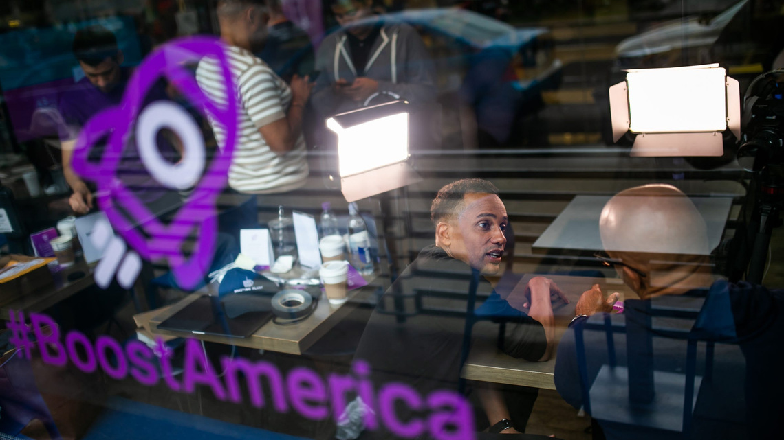 Avg FICO score steady but don't let it fool you. Americans are pinched 