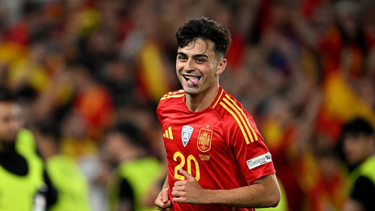  Pedri is making up for lost time in North America. | Christian Kaspar-Bartke/UEFA/Getty Images 