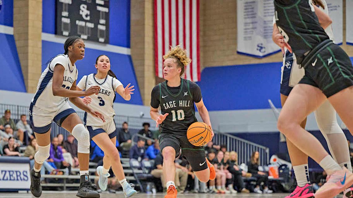  Amalia, who scored 61 points in her regular-season finale, led Sage Hill to a 28–6 mark and an upset of Sierra Canyon (above) in state playoffs. | Kohjiro Kinno/Sports Illustrated 