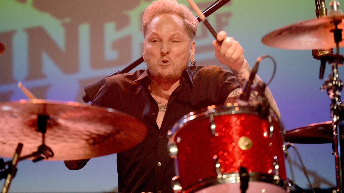 '90s Rock Legend and Former Supergroup Member Mourns Death of 'Very Special' Frank Beard 