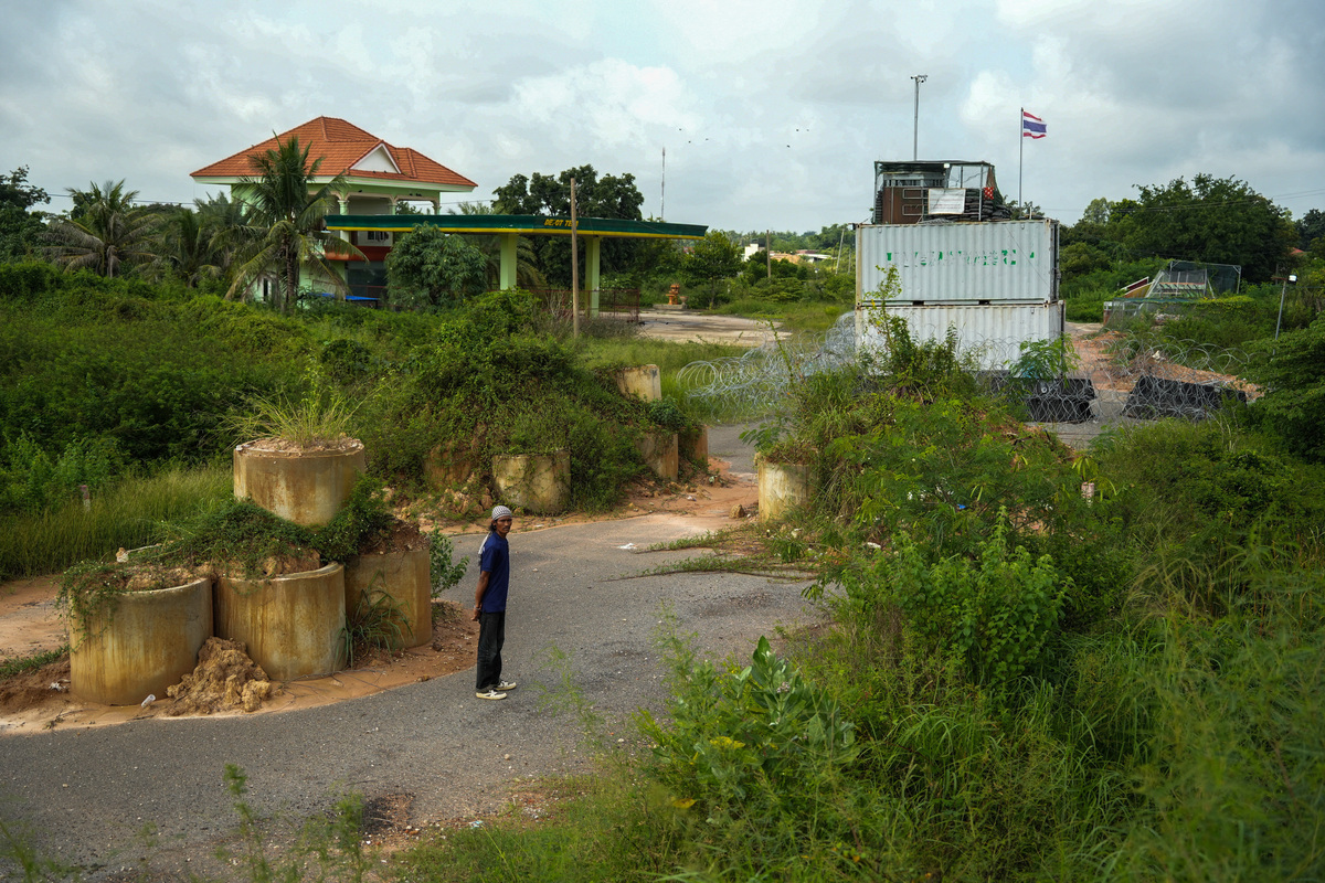 In Cambodia's 'Waiting Village', tattooist mourns trade lost to war ...
