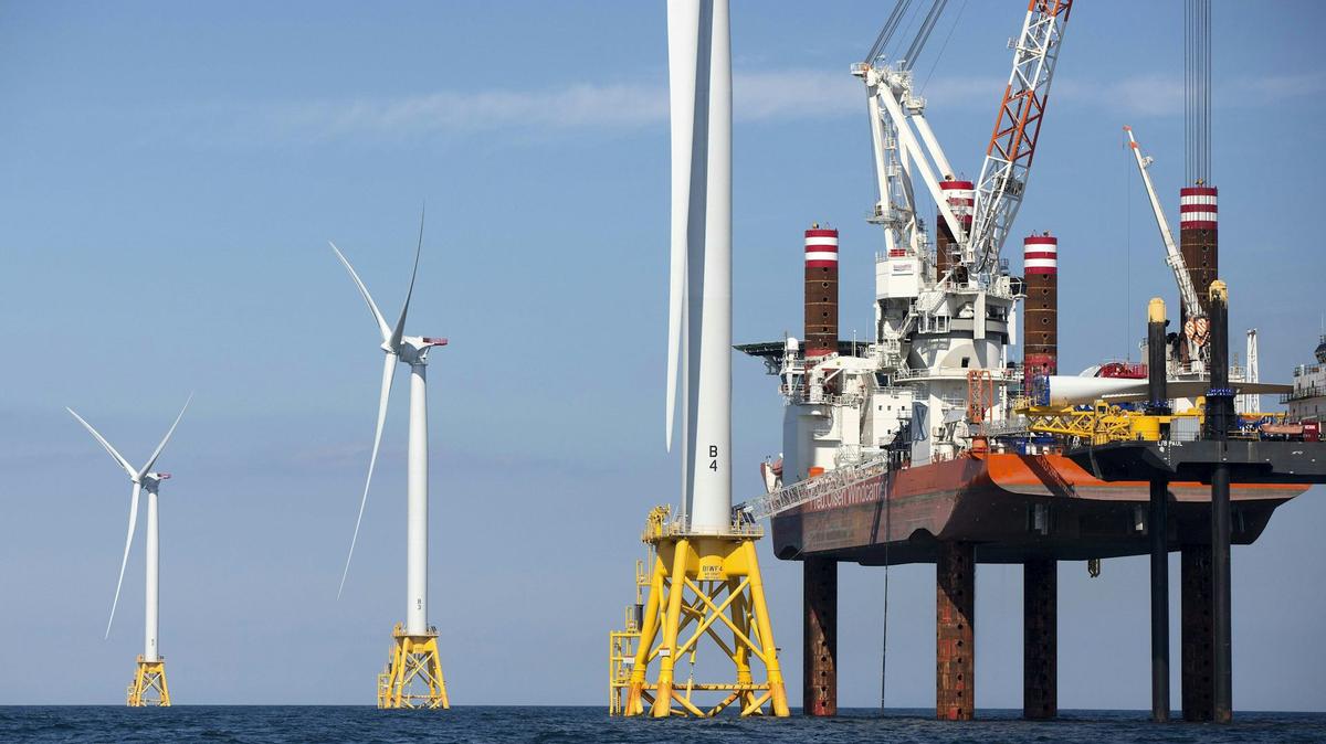 Wind farm construction means jobs and locally produced power. 