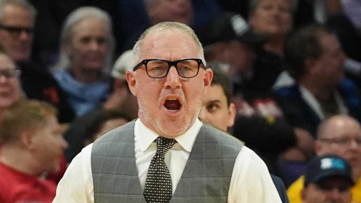  Feb 18, 2026; Evanston, Illinois, USA; Maryland Terrapins head coach Buzz Williams yells to his team against the Northwestern Wildcats during the second half at Welsh-Ryan Arena. Mandatory Credit: David Banks-Imagn Images | David Banks-Imagn Images 