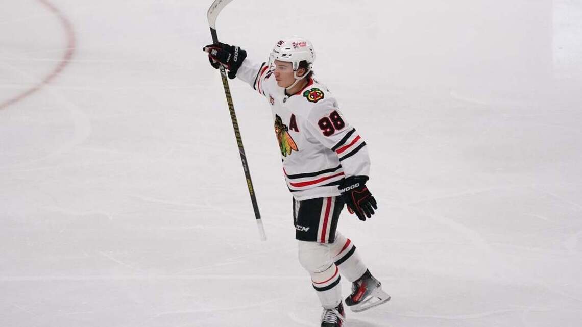 Blackhawks sign star Bedard to five-year, $75M extension