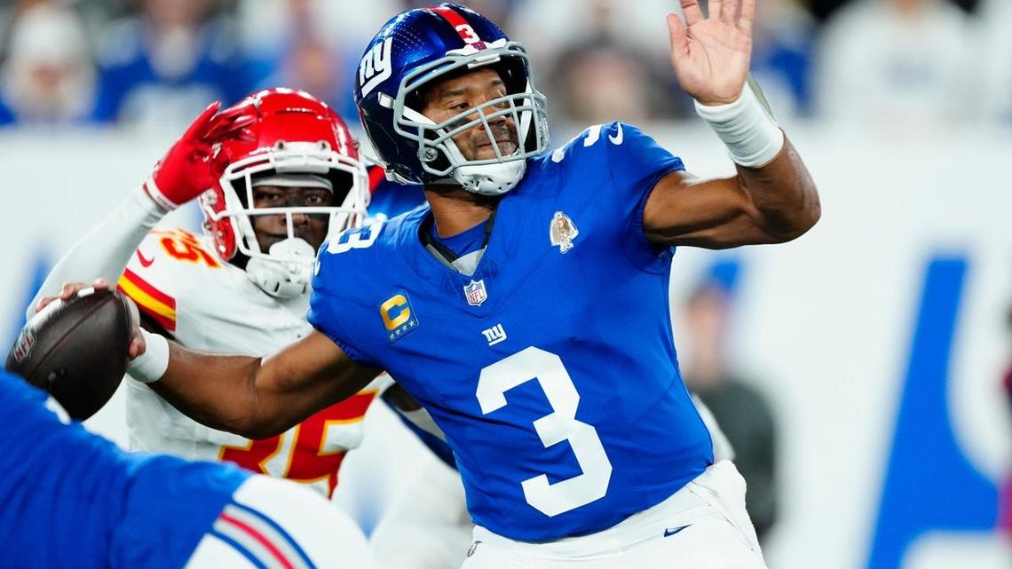 Longtime quarterback Wilson announces retirement