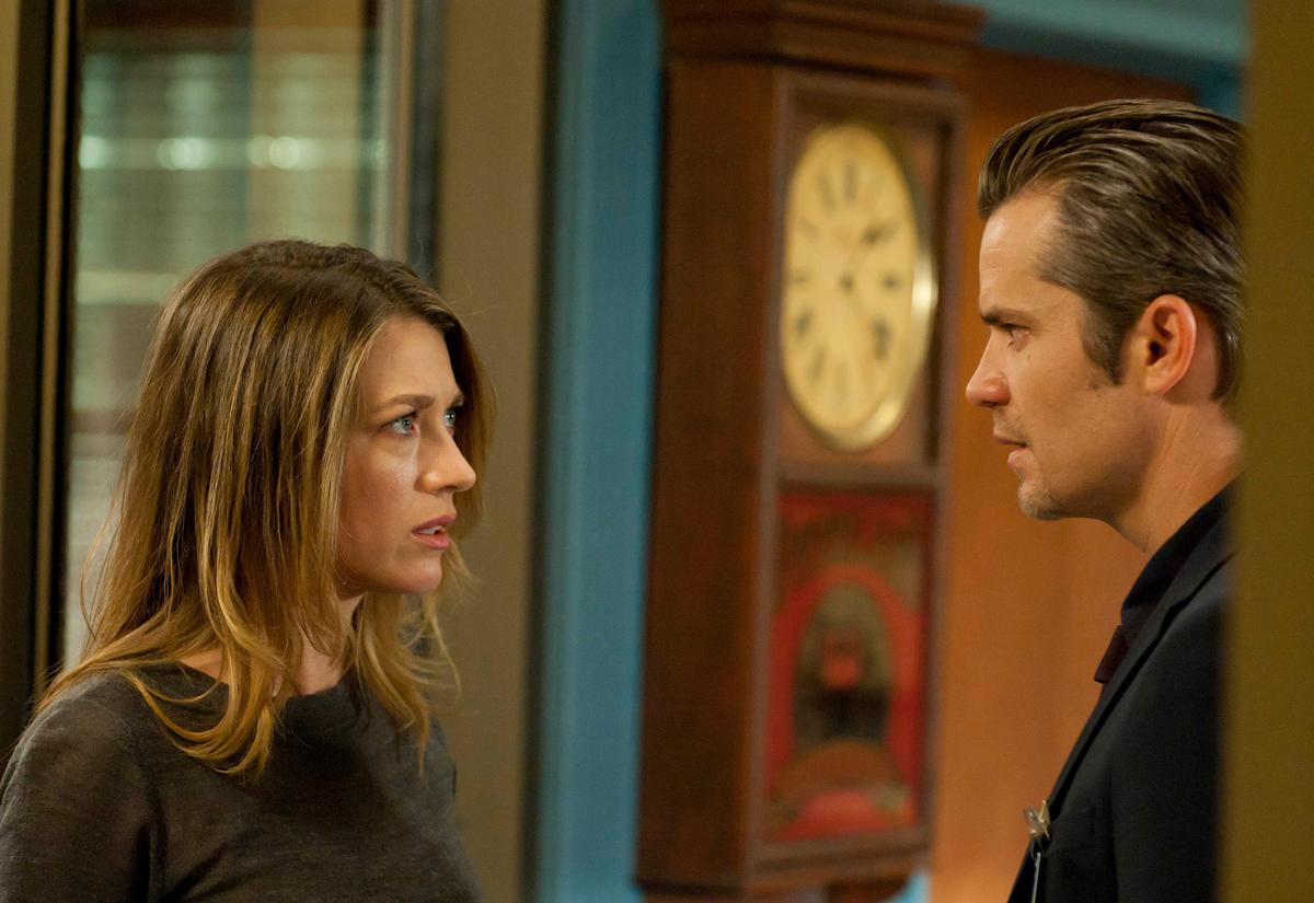 JUSTIFIED, (from left): Natalie Zea, Timothy Olyphant, ‘Watching The Detectives’, (Season 3, ep. 308, aired March 6, 2012),Prashant Gupta / © FX Network / Courtesy: Everett Collection