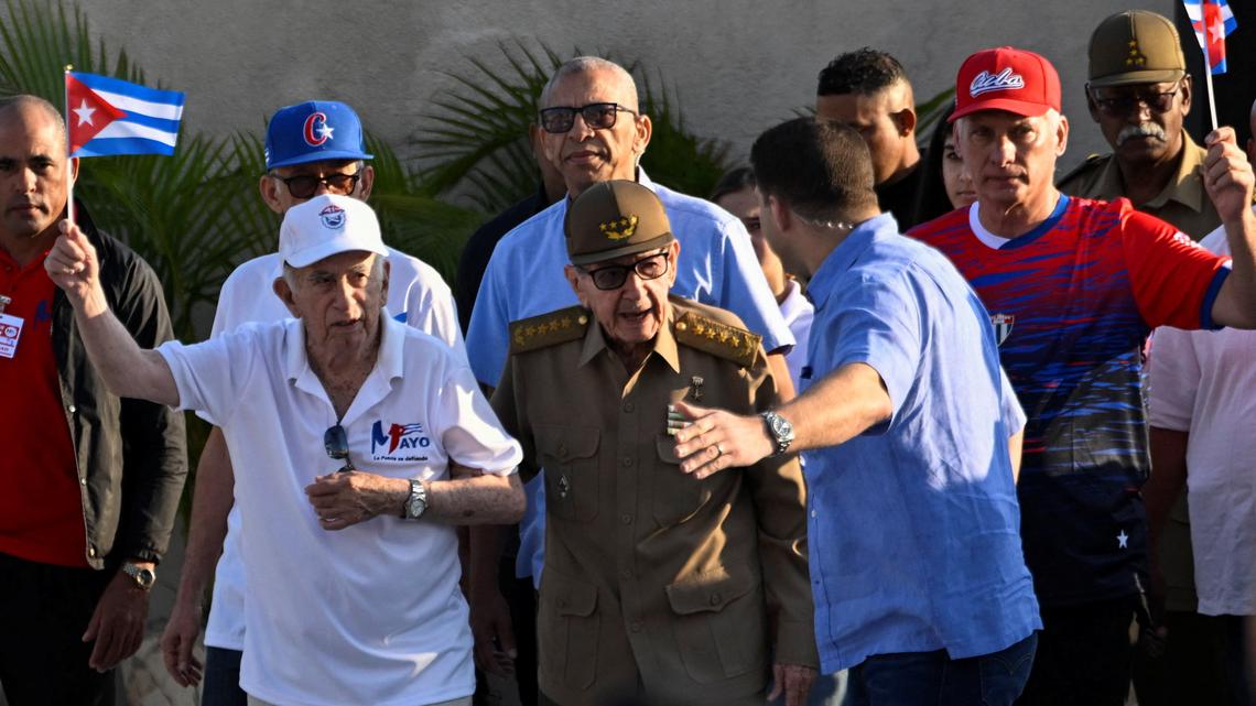 Trump expands US sanctions on Cuban government and affiliates 