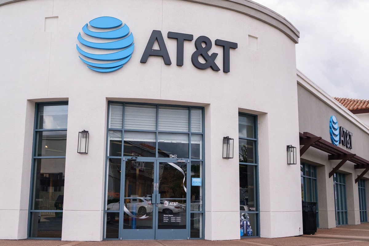  AT&T could face intense competition from Starlink. 