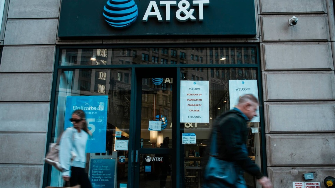 How much to invest in AT&T stock for $1,000 in annual dividends