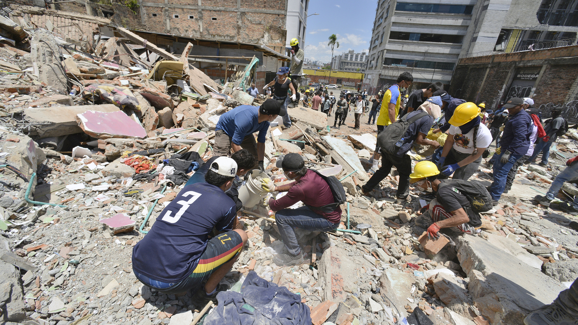 Colombia quake toll tops 260, prompting economic emergency