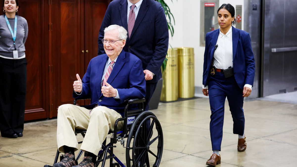 Senate To Vote On Iran War Powers Resolution. WASHINGTON, DC - MARCH 04: U.S. Sen. Mitch McConnell (R-KY) departs through the senate subway of the U.S. Capitol during a vote on March 04, 2026 in Washington, DC. In a 47-53 vote, Senate Republicans blocked a Democratic-backed war powers resolution that would prevent President Donald Trump from continuing the military campaign against Iran. (Photo by Anna Moneymaker/Getty Images)