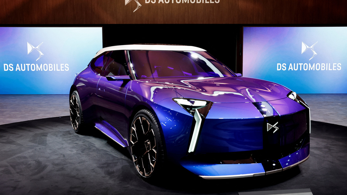 Model blitz at Paris motor show as Europe-China rivalry heats up