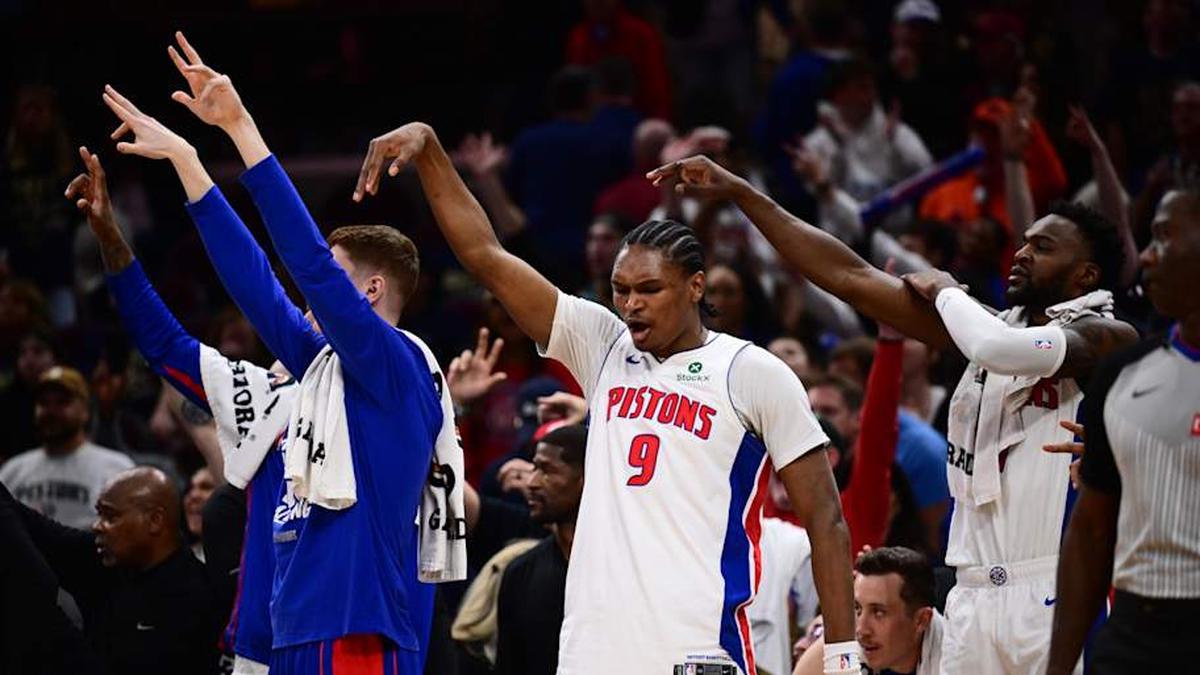  The Pistons' bench scored 48 points in the Game 6 win. | Ken Blaze-Imagn Images 