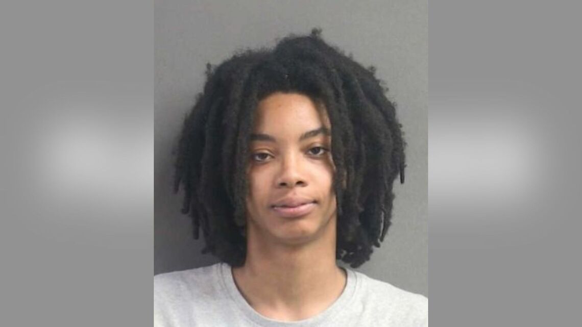 Mom Punches Teacher, Principal After Being Denied Entry to Pick Up Backpack 