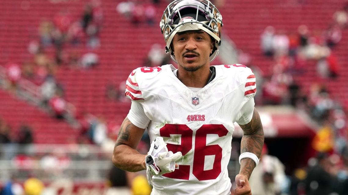 Reports: Bucs adding CBs Chase Lucas, Kemon Hall 