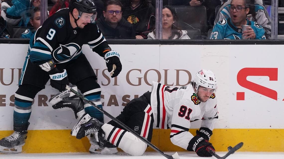 Sharks continue playoff push with win over Blackhawks 