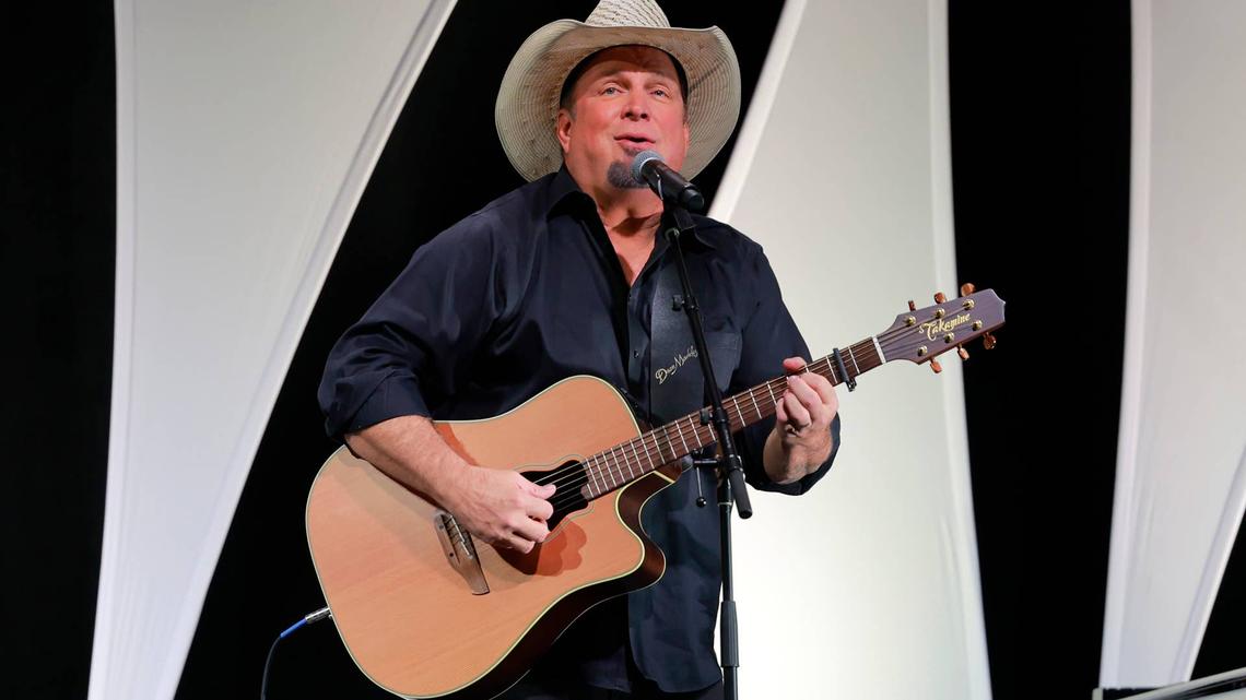 Country Music Icon Garth Brooks Shares Emotional 'Breaking News' About Nashville 