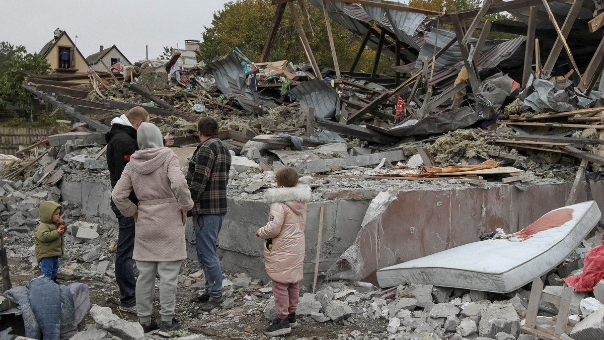 Russian strikes and winter hardship may drive more Ukrainians from ...