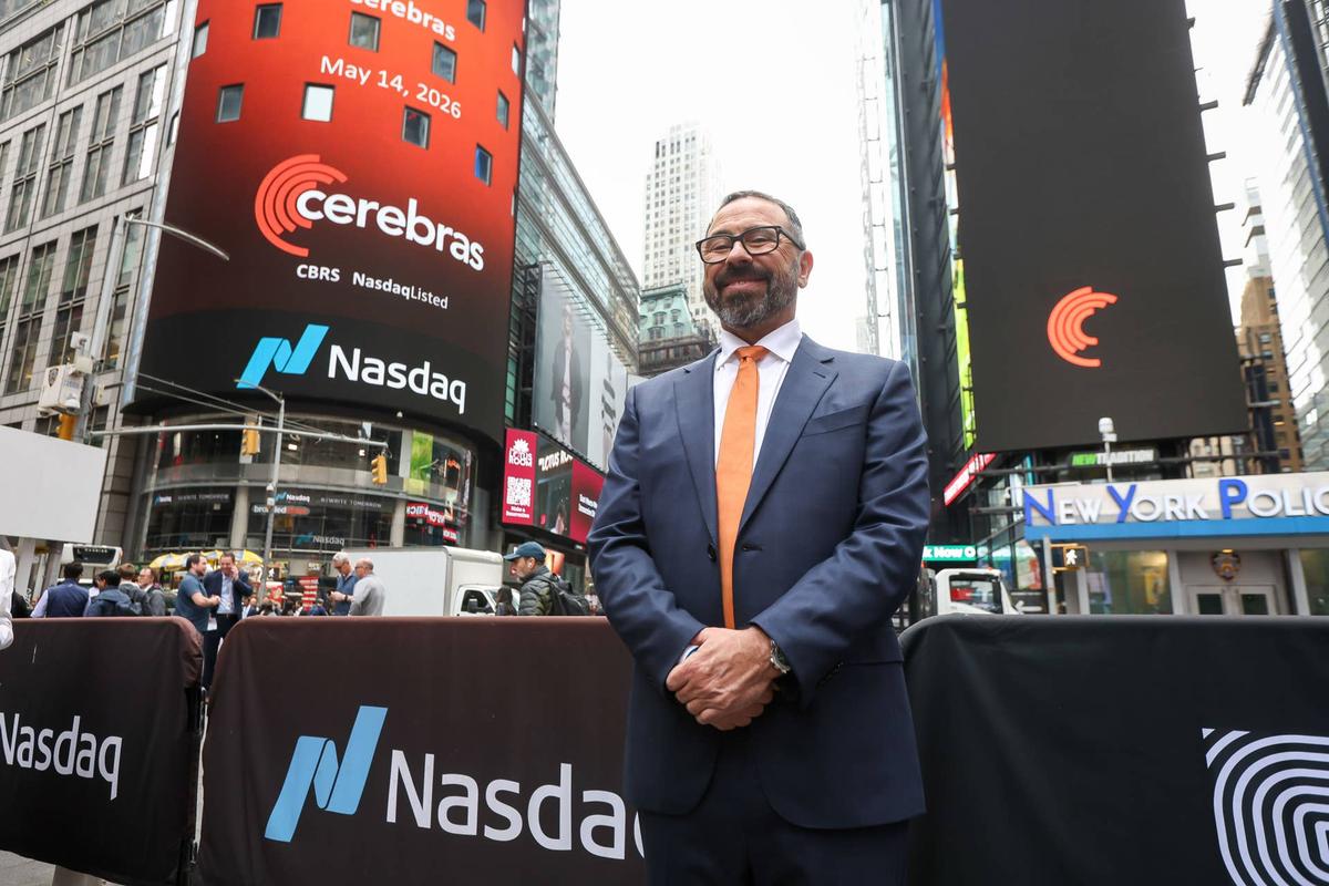  The CEO of Cerebras and 18 others emerge as new AI billionaires, worth a combined $59.3 billion. 