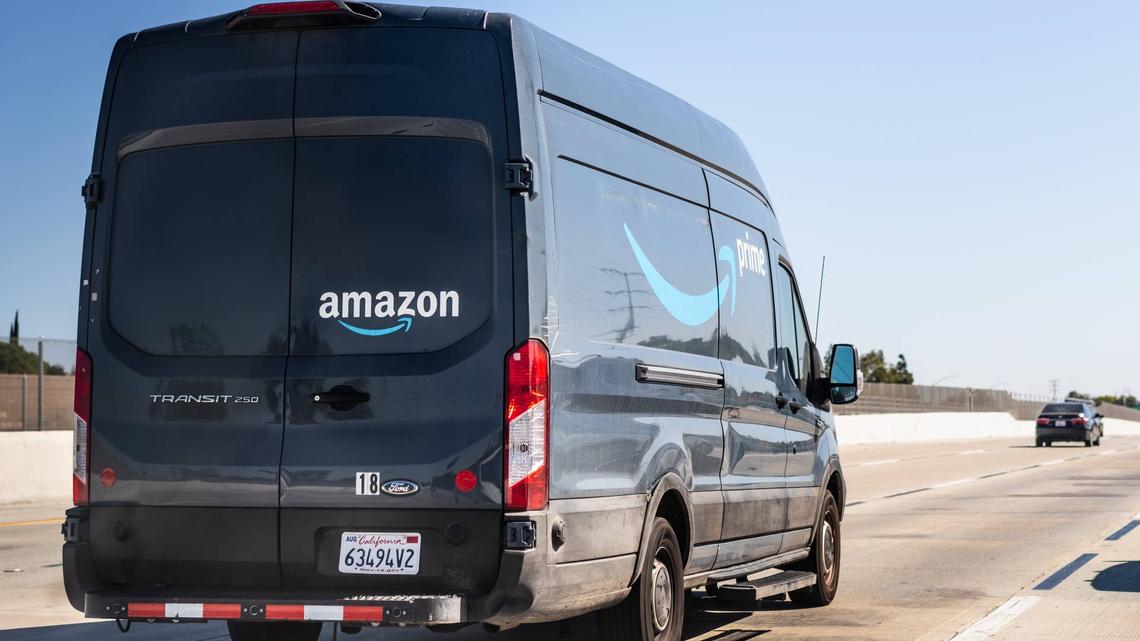 Amazon's dividends & stock splits: What you need to know 