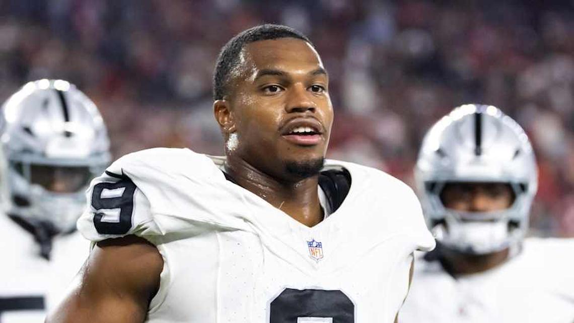  Aug 23, 2025; Glendale, Arizona, USA; Las Vegas Raiders defensive end Tyree Wilson (9) against the Arizona Cardinals during a preseason NFL game at State Farm Stadium. Mandatory Credit: Mark J. Rebilas-Imagn Images | Mark J. Rebilas-Imagn Images 