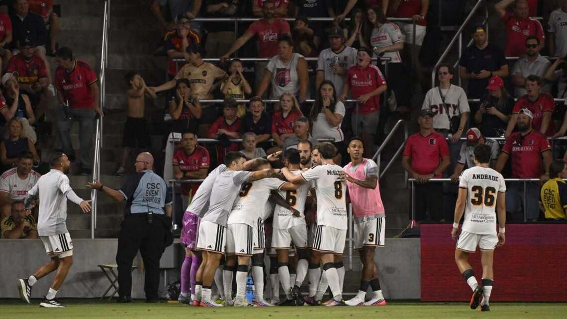 Dynamo, Earthquakes both look to get back on track