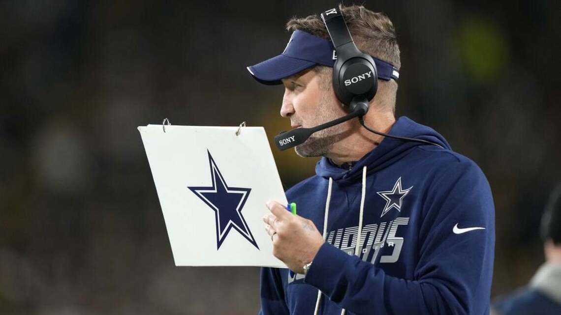 Cowboys give coach Brian Schottenheimer vote of confidence