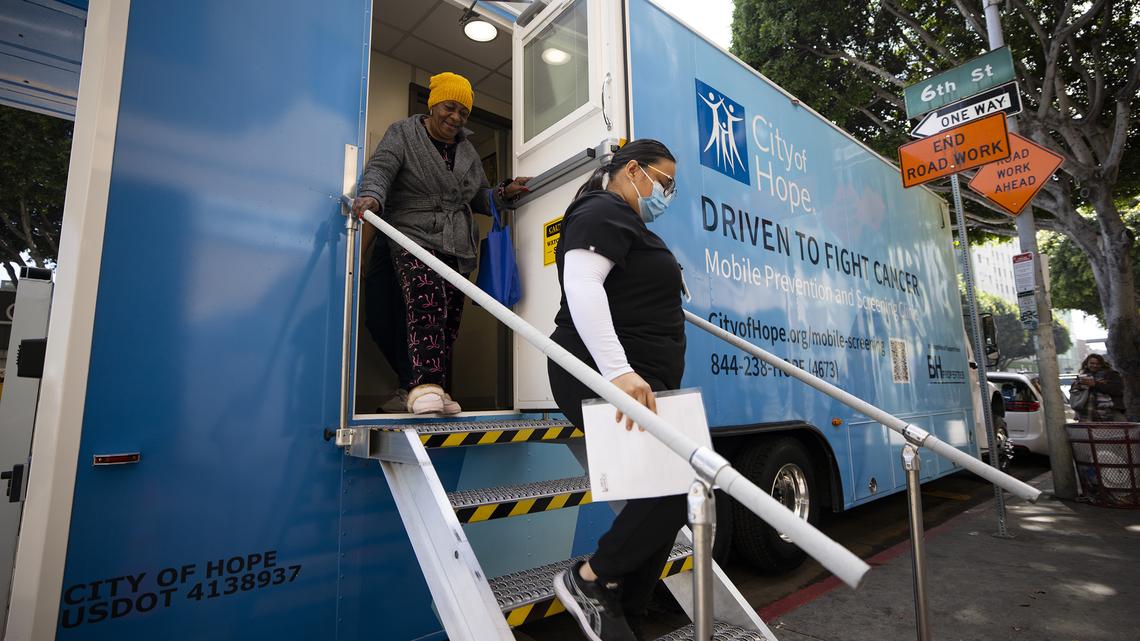 Mobile clinic brings mammograms to women on Los Angeles 