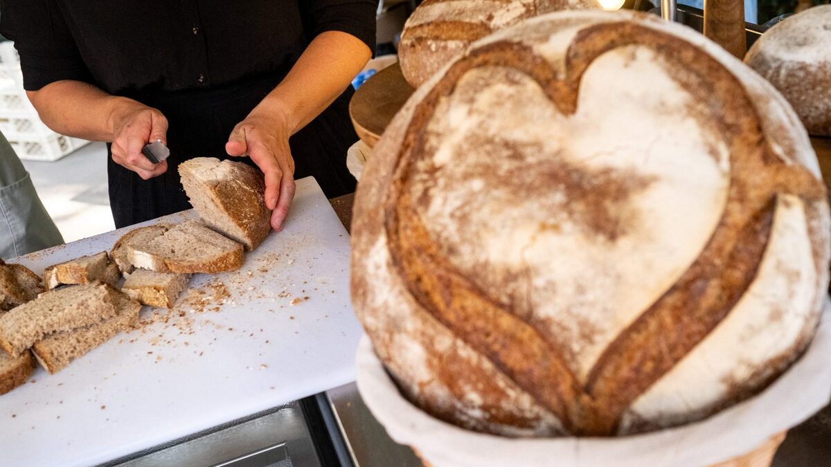 Meet Grandmacore Cooking, the Kitchen Trend Giving Millennials a Break ...