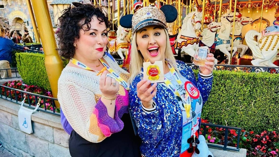 The Most Iconic Disney Parks Dishes from the Last 70 Years Are Returning in a New Retro Cookbook 