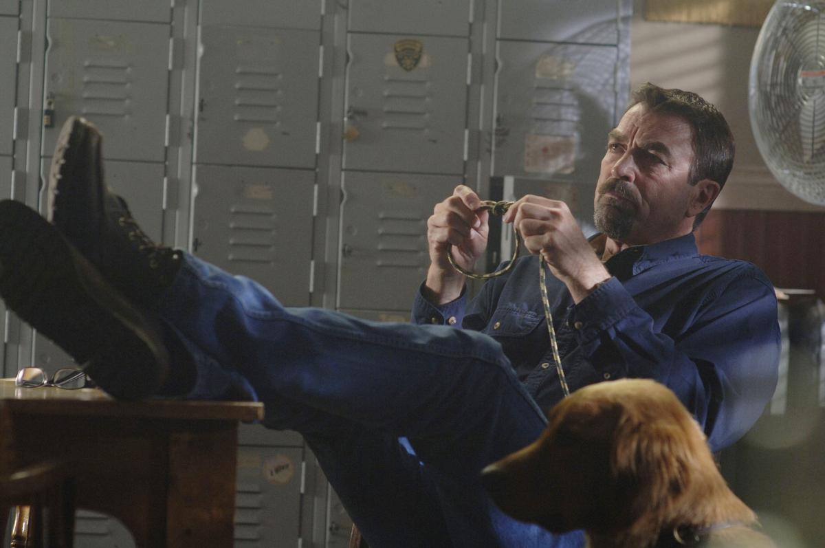 JESSE STONE: DEATH IN PARADISE, Tom Selleck, (aired April 30, 2006).Chris Reardon / ©Sony Pictures Television / Courtesy: Everett Collection