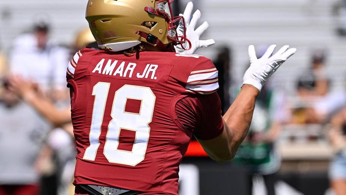  Aug 30, 2025; Chestnut Hill, Massachusetts, USA; Boston College Eagles tight end Stevie Amar Jr. (18) warms up before a game against the Fordham Rams at Alumni Stadium. Mandatory Credit: Eric Canha-Imagn Images | Eric Canha-Imagn Images 