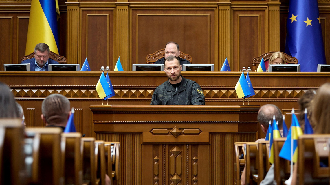 New Ukrainian defense minister takes office as ousted predecessor calls for wartime elections