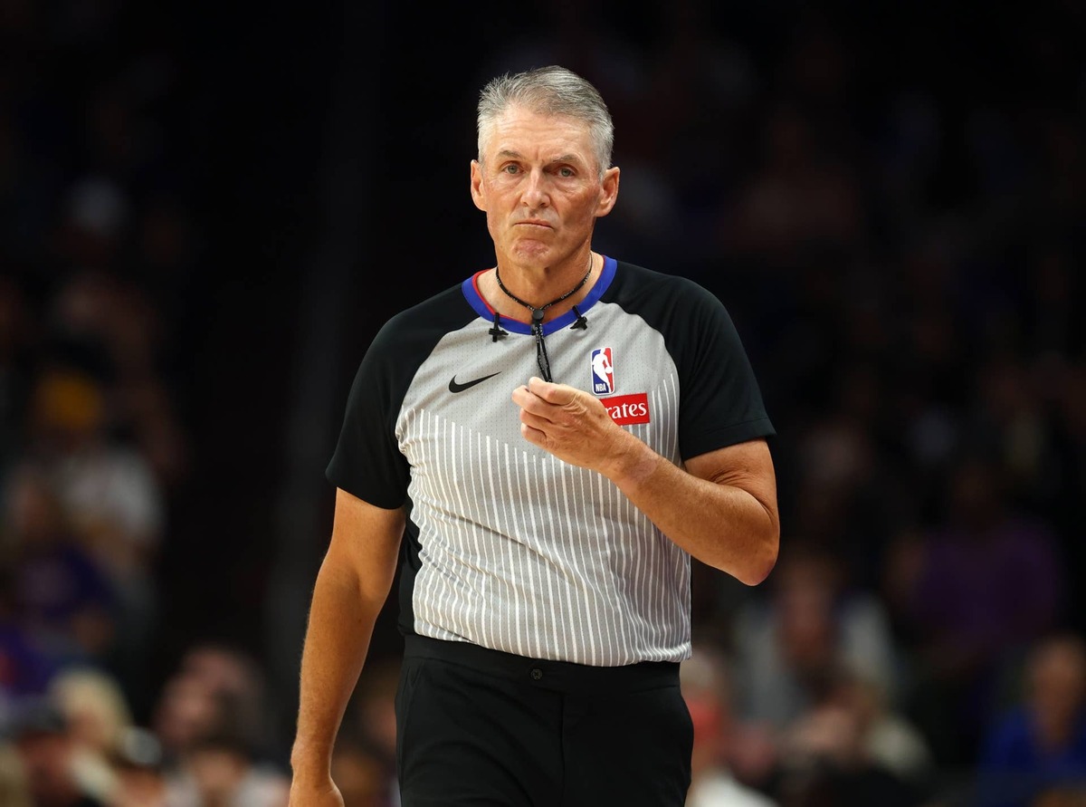  NBA referee Scott Foster Mark J. Rebilas-Imagn Images