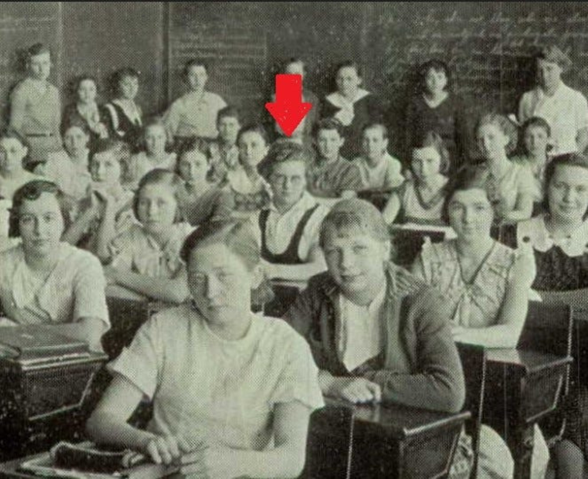 Jeanne Dorothy Powers (Braley Kelly Johnson), 15 in this 1934 class picture, was born in 1919 to Samuel "Sam or Sammy" Richard Powers Sr. and Grace Marie Dixon (Powers Martin). Sammy was on the inaugural Green Bay Packers from 1919-21. Grace owned Earl's Hideaway biker bar in Sebastian, Florida, from 1965 until she died in 1973. Jeanne ran the bar with son Tim Kelly from 1972 until she sold it in 1977.