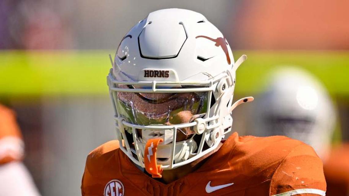  Oct 11, 2025; Dallas, Texas, USA; Texas Longhorns linebacker Anthony Hill Jr. (0) looks on during the game between the Texas Longhorns and the Oklahoma Sooners at the Cotton Bowl. Mandatory Credit: Jerome Miron-Imagn Images | Jerome Miron-Imagn Images 