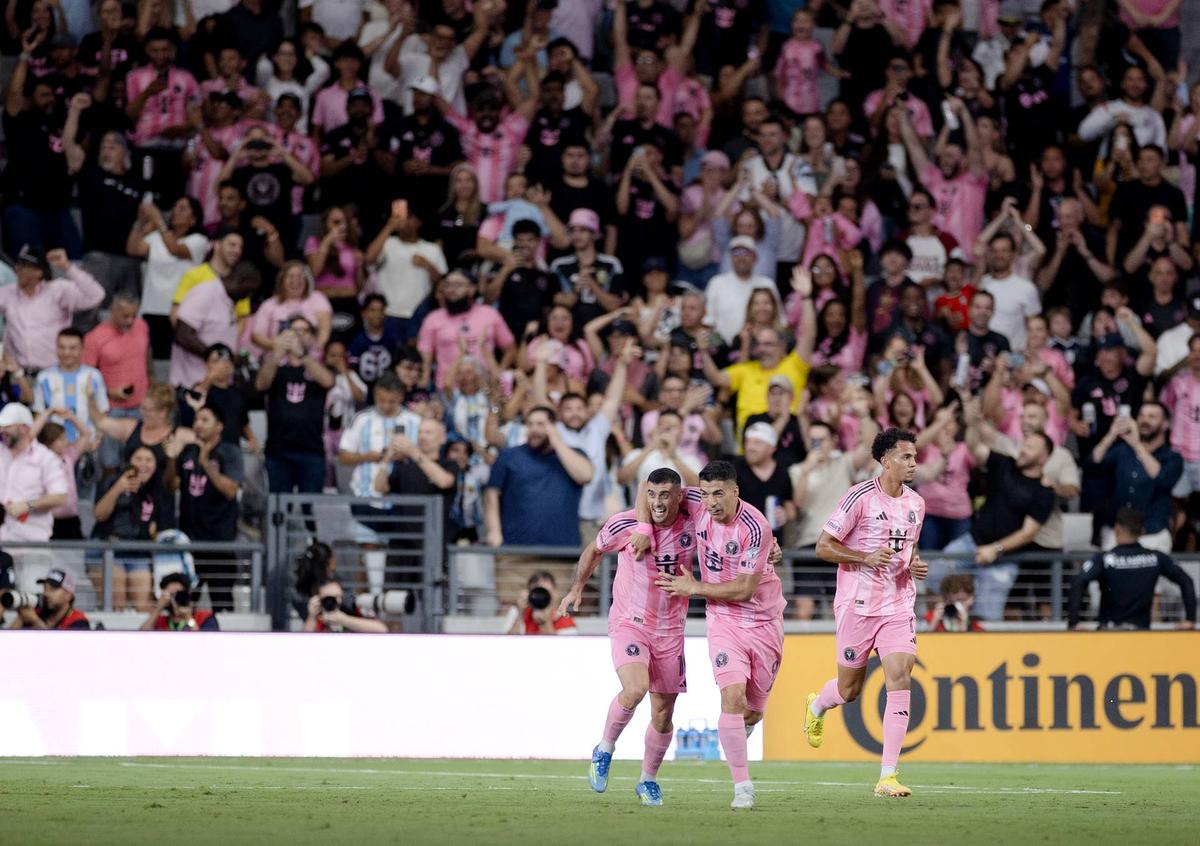  Germán Berterame #19 of Inter Miami CF celebrates with teammate Luis Suarez #9 after Berterame scored a goal during the game against New England Revolution at Nu Stadium on April 25, 2026 in Miami, Florida. (Photo by Michael Pimentel/ISI Photos/ISI Photos via Getty Images) Photo by Michael Pimentel/ISI Photos/ISI Photos via Getty Images