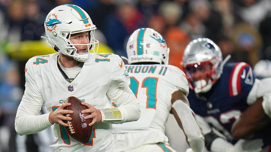 Dolphins Sunday mailbag: What Could Lead to Ewers Starting?