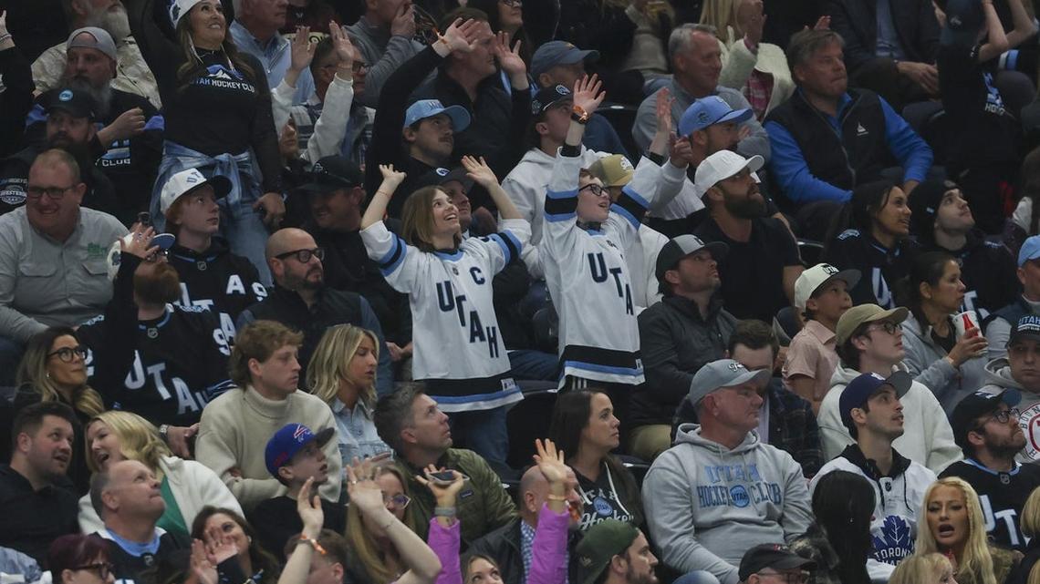 Mammoth host first-ever playoff game in 1-1 series vs. Golden Knights 