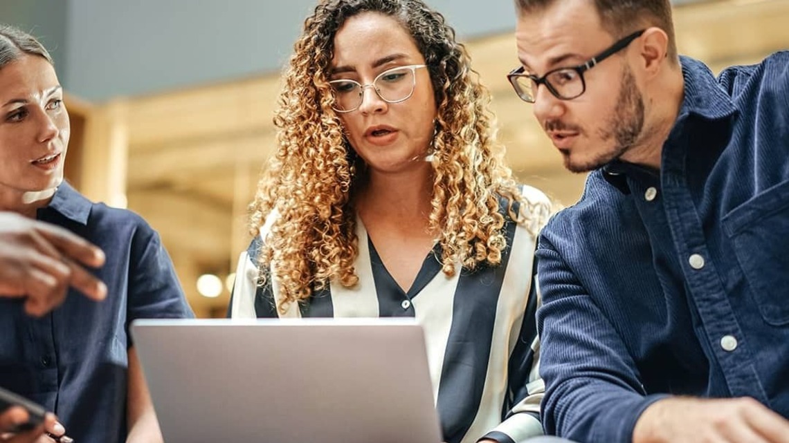 How to assess CRM vendor reliability before you sign