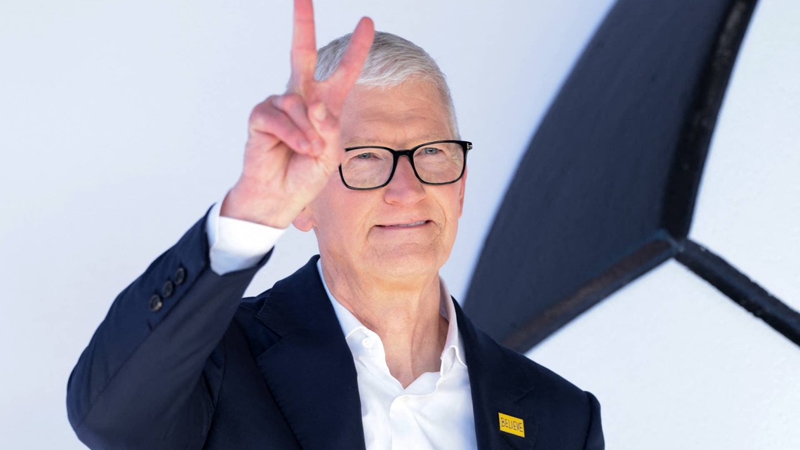 Apple's record iPhone boom just became a Wall Street trap