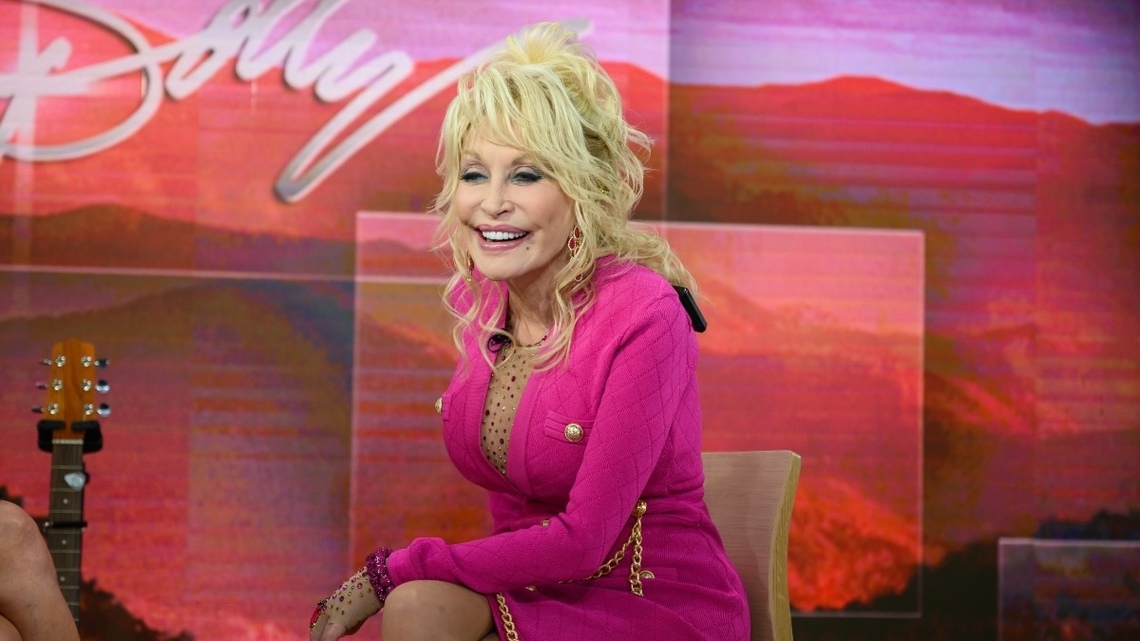 Dolly Parton, 80, Faced Kidney Stones for Years: Learn the Waning Signs