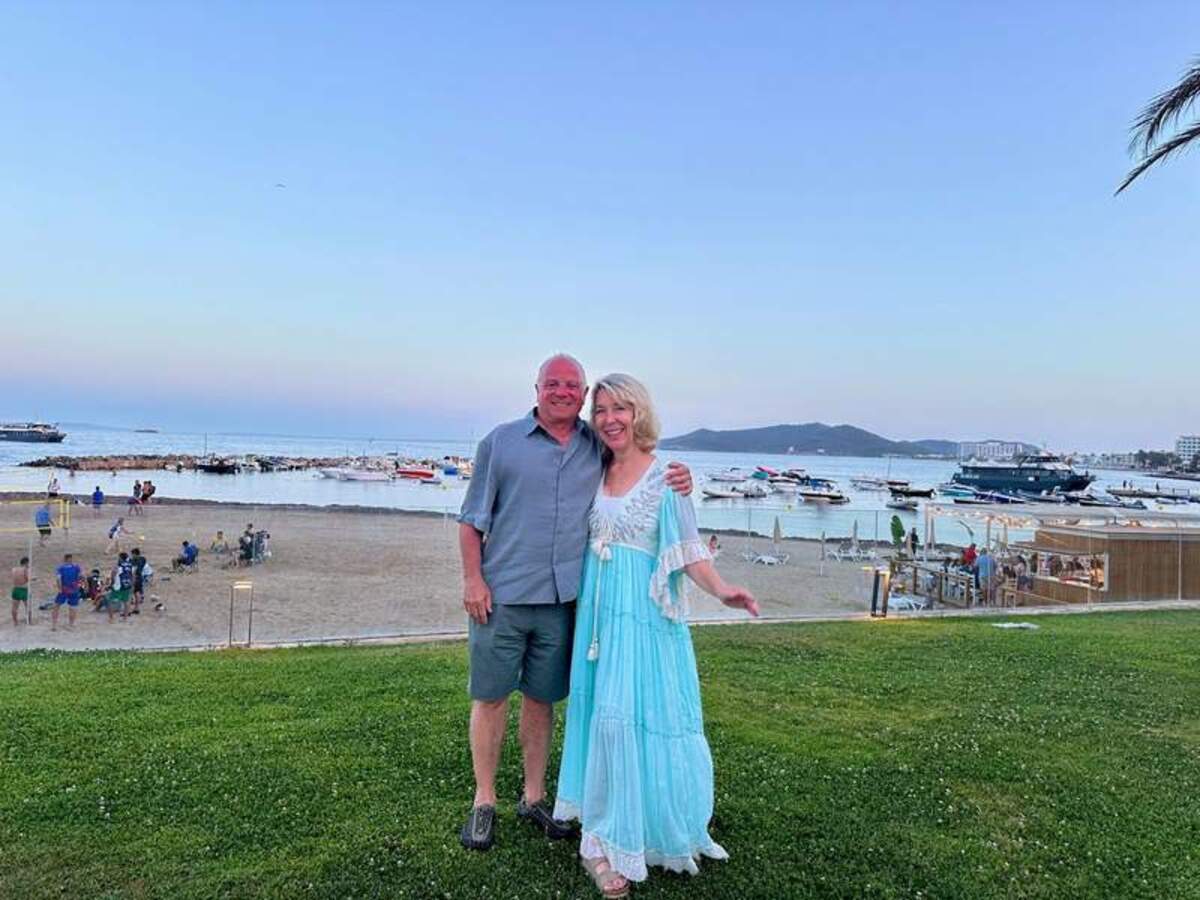 A little Ibiza hang-time outside Torre del Mar. Photo credit: Margot Black 