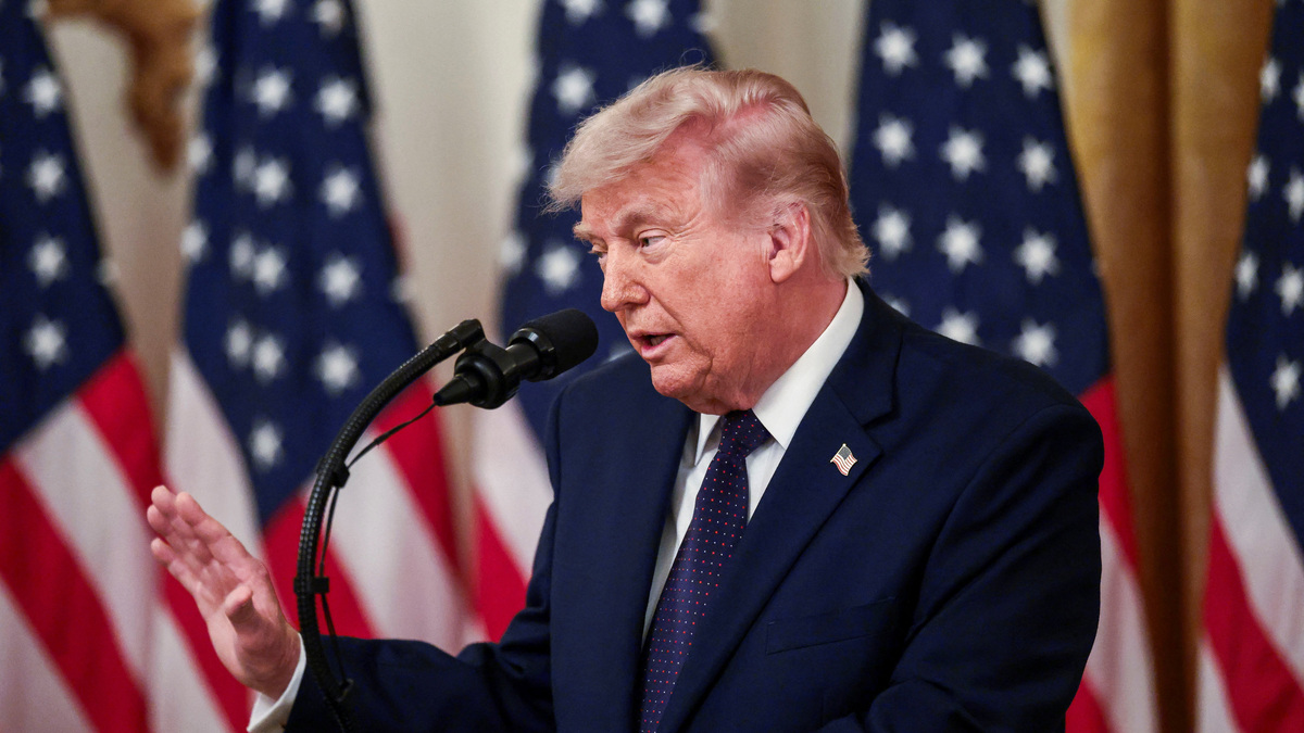 U.S. President Donald Trump delivers remarks in the East Room of the White House in Washington, D.C., U.S., May 22, 2026. REUTERS/Evelyn Hockstein